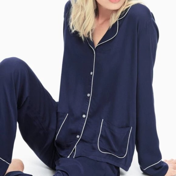 Splendid Navy top women button up shirt Long sleeve Piped Woven PJ size S sleep - Picture 2 of 13